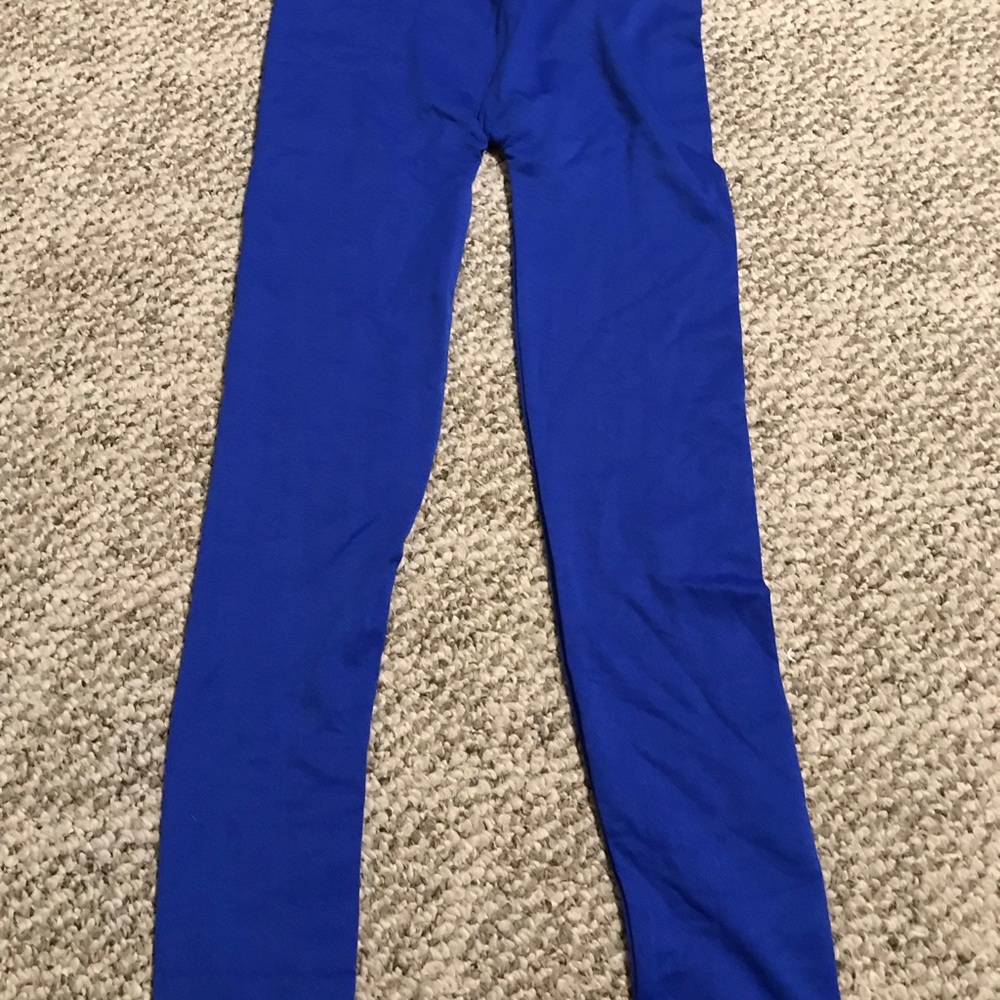 dark blue leggings